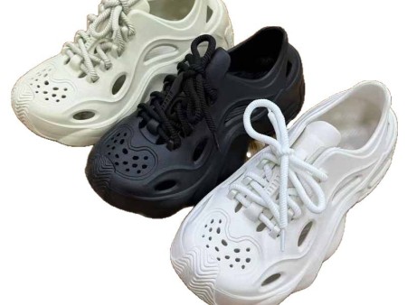 4985   40-45男士单色涉水鞋包跟