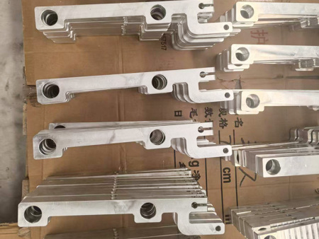 工业铝型材在智能工厂中的应用