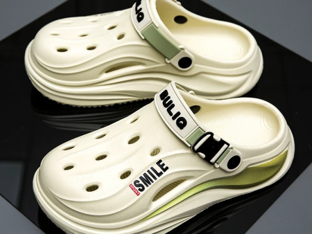 5459   smile描漆单色 情侣洞洞鞋36-45