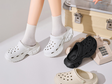 5487  运动款女士洞洞鞋纯色35-40