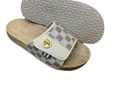 5492   男小熊老花一字拖39-44