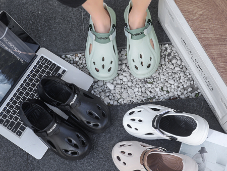 5534   一脚蹬洞洞鞋织带款39-44