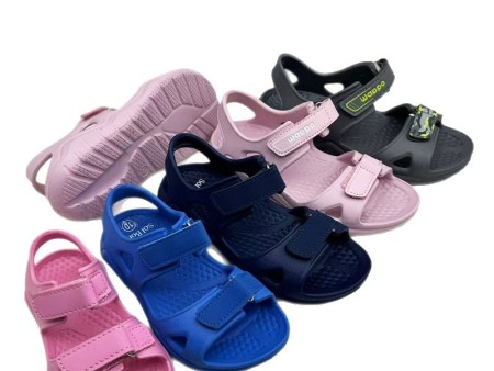 5563 儿童凉鞋魔术贴24-35