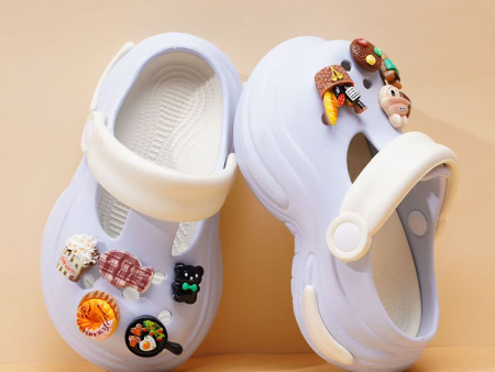  5584 卡通饰扣儿童洞洞鞋24-35