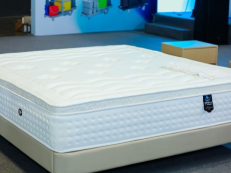 “加佰加杯”第三届陕西省饭店宴会摆台创意大赛2025年西安市星级饭店从业人员服务技能竞赛 (6)