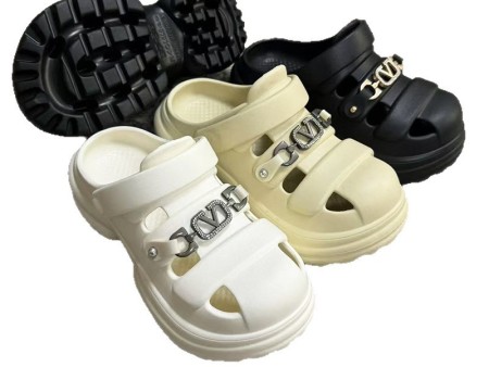 5673 罗马饰扣洞洞鞋女35-40