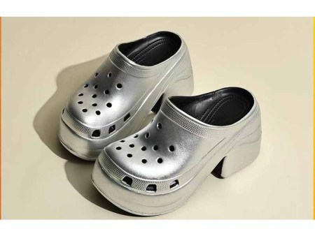 5696  低跟雪屋包头鞋女35-40