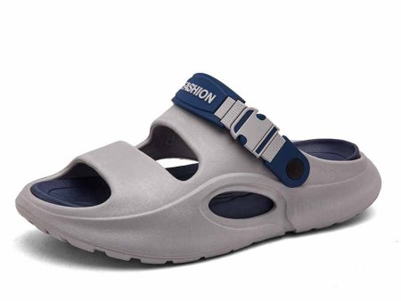 5772  两条带凉鞋滴塑带男生38-45 