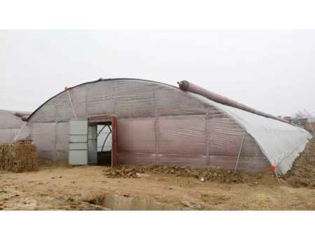 Winter-warm arched shed