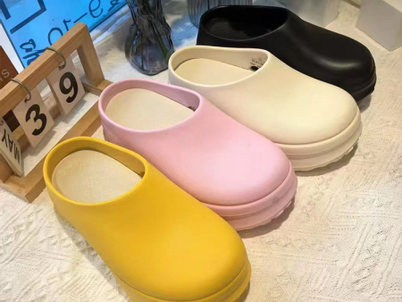 5806   包头鞋厚底增高女35-39