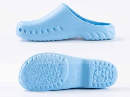 5829   情侣侧边透气包头鞋35-45