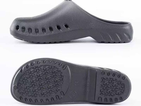 5829   情侣侧边透气包头鞋35-45