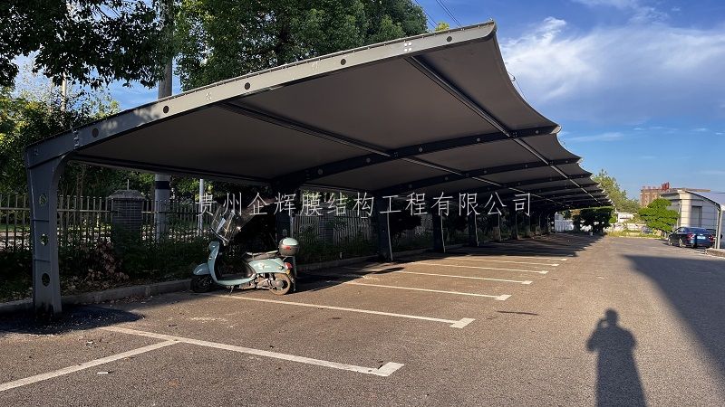 户外遮阳防雨贵州停车棚西南膜结构厂家