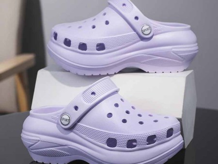 5863   儿童光轮洞洞鞋30-35