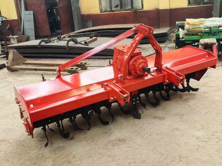 旋耕机
