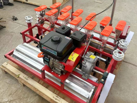 自走式蔬菜播种机