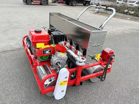 自走式蔬菜播种机