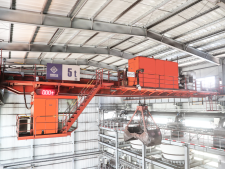 无人化抓斗起重机