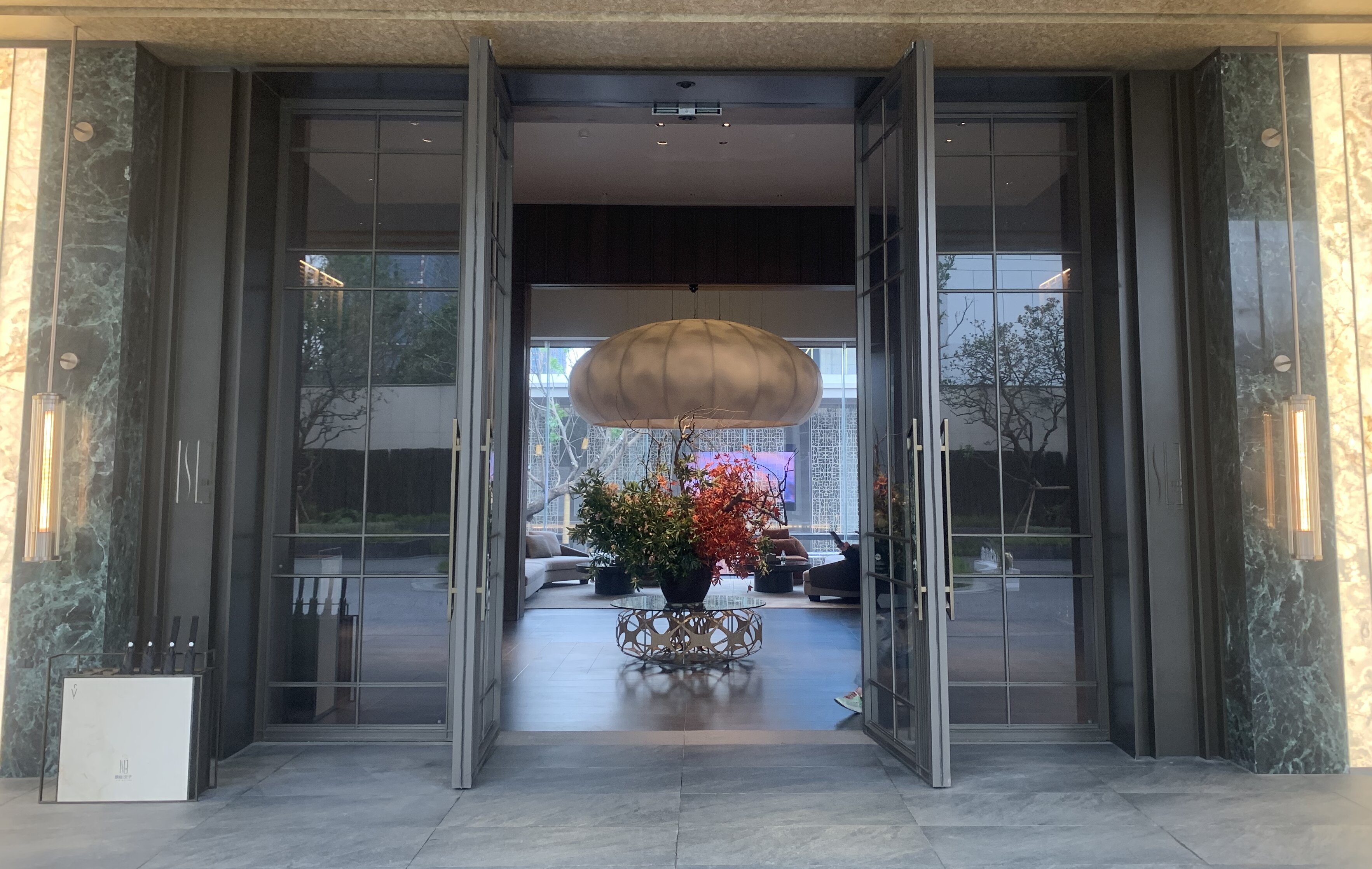 什么是自动平开门？和平移门有什么区别？