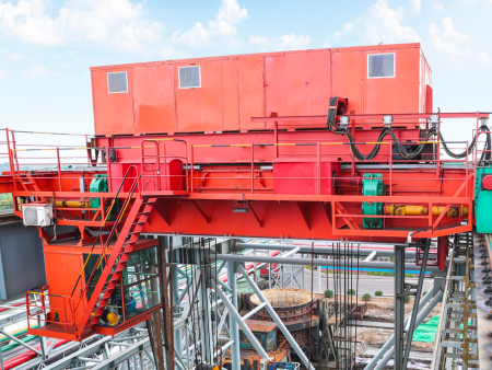 智能焦罐起重机