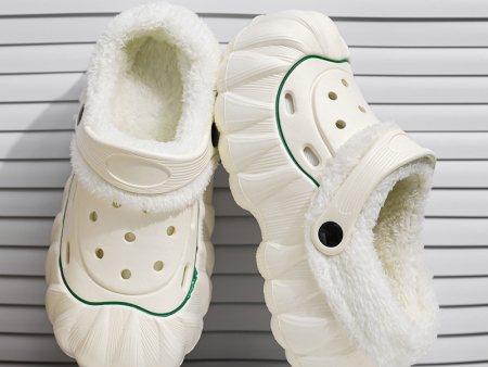 6239   厚底高跟翻毛洞洞棉鞋女35-40