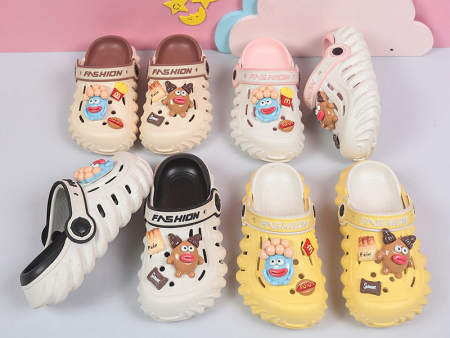 3227   儿童卡通双色洞洞鞋28-39