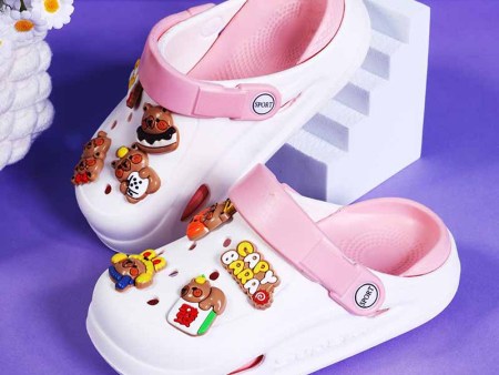 6398   儿童卡皮巴拉饰扣洞洞鞋26-38