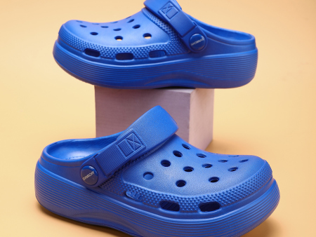 6522  简约儿童贴底片洞洞鞋30-35