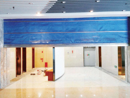 Inorganic fabric fireproof rolling shutter