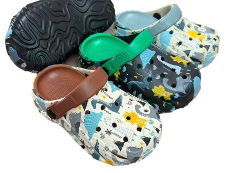 5147 儿童恐龙水转印洞洞鞋28-38