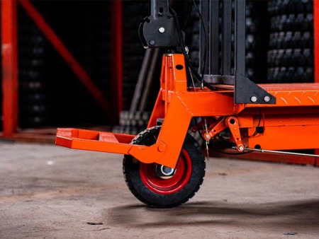 NQTF-ST009.5平板车（站驾不可翻斗）