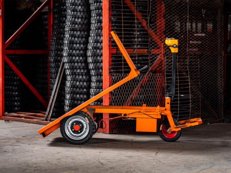 NQTF-ST009.4平板车（站驾不可翻斗）