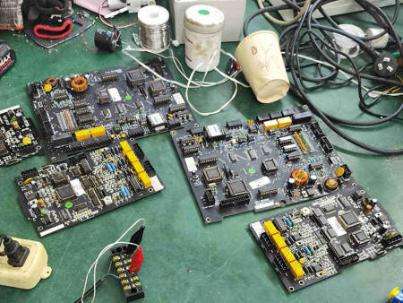 我可以自己更换断路器吗？