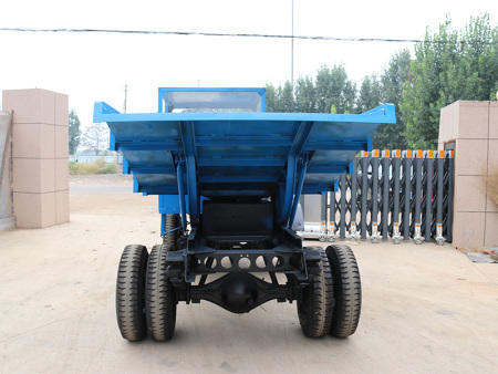 四不像運(yùn)輸車