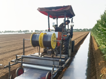 旋耕起垄施肥滴灌铺膜一体机