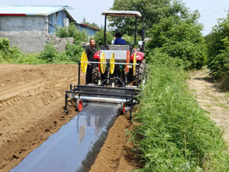 旋耕起垄施肥滴灌铺膜一体机