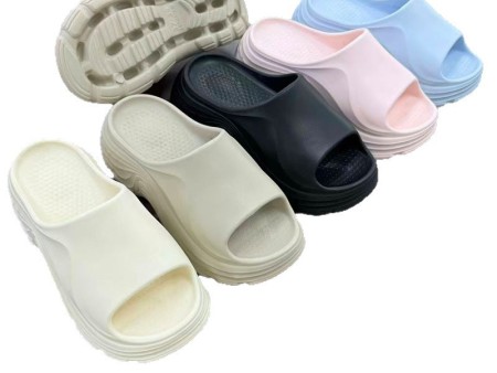 6787 厚底坡跟一字拖35-40