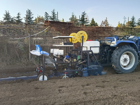 旋耕起垄铺膜移栽一体机