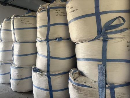 微信圖片_氯化鑭-倉庫-淄博坤玉