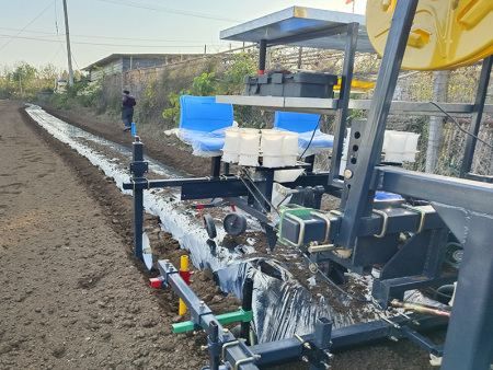 旋耕起垄铺膜移栽一体机