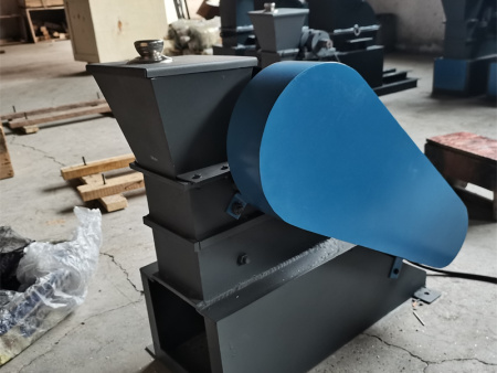 從投料到維護(hù)：實(shí)驗(yàn)室顎式破碎機(jī)全流程管理