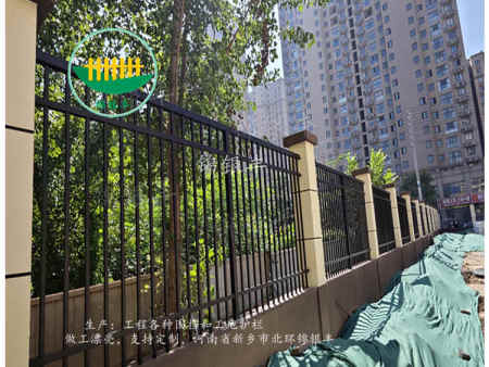 小区外墙方管栅栏 厂区铁艺防护栏 防爬栅栏 小区外墙方管栅栏 厂区铁艺防护栏 防爬栅栏