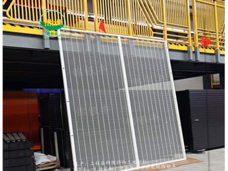 白色防護(hù)網(wǎng)