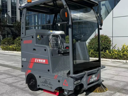 QNLJ-SD003YX-16A扫地车