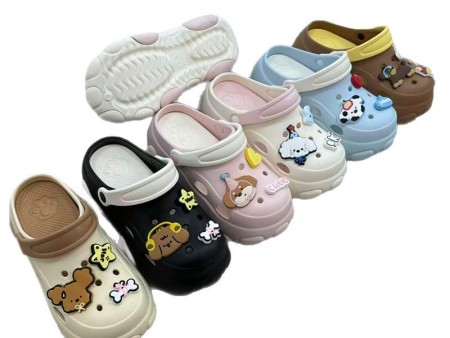 6875 女款卡通帕恰狗双色洞洞鞋35-40