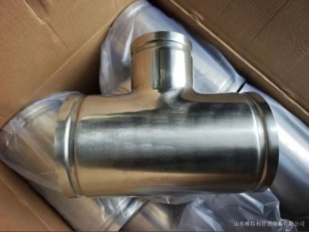 不锈钢沟槽管件-三通