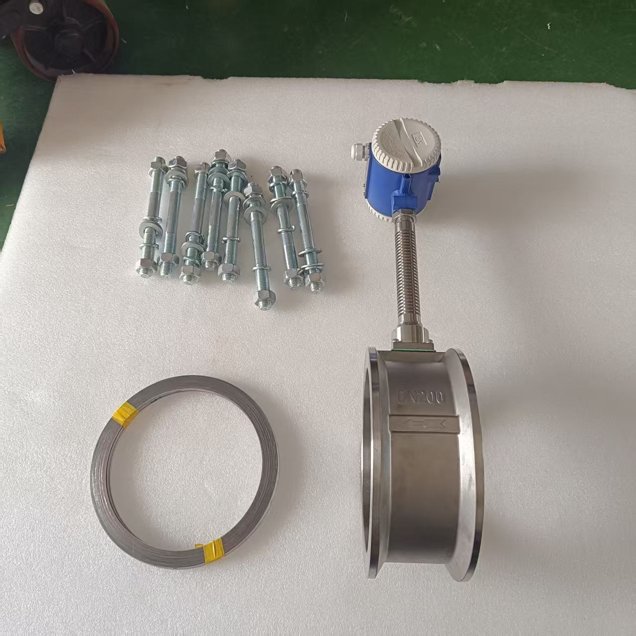 高温涡街流量计安装时有哪些特殊注意事项?