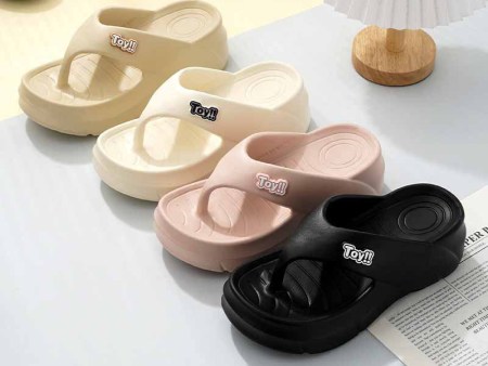 7056  增高人字拖女35-40