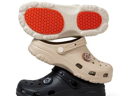 7071 圆标饰扣男女洞洞鞋35-45