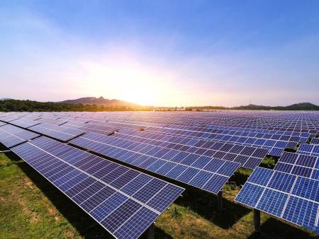 多線切割機為何是光伏行業(yè)的核心支撐設(shè)備